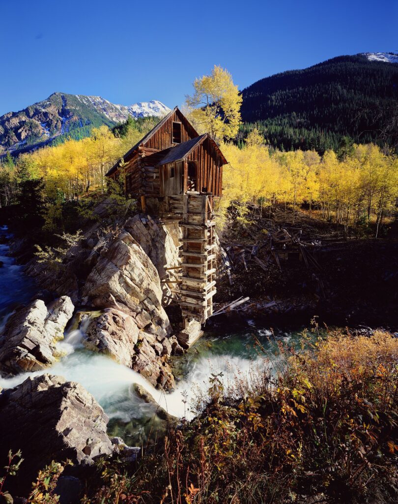 5. Aspen, Colorado - Cozy Mountain Retreat