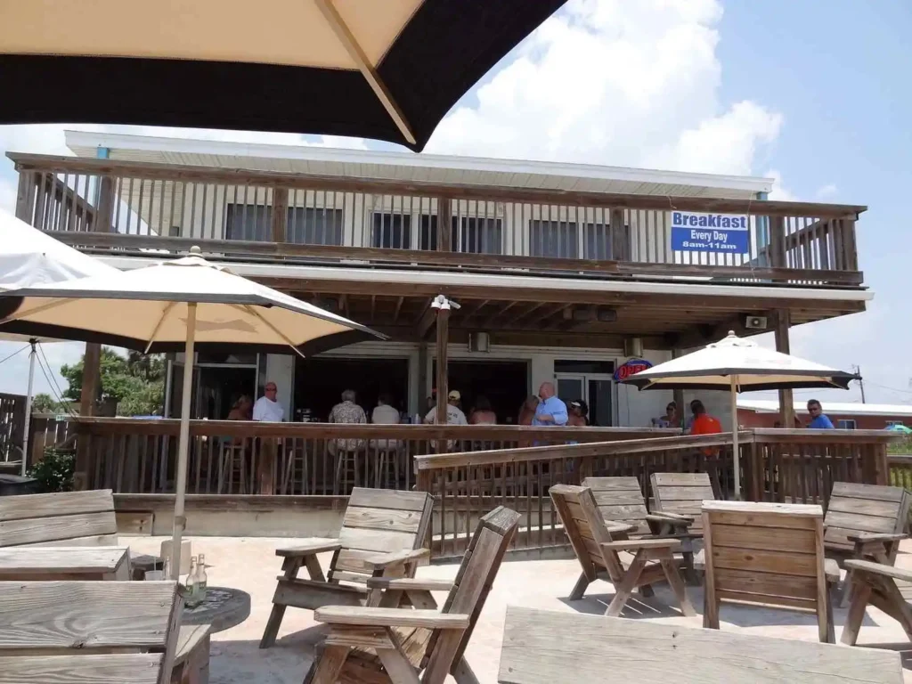 The patio of Toni and Joe at New Smyrna Beach